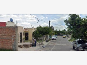 Casa en Venta en Hacienda Santa Fe Tlajomulco de Zúñiga