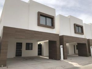 Casa en Venta en Puerta de Hierro Torreón