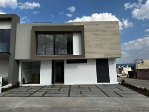 Casa en Venta en Rincón de la Montaña Morelia