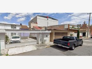 Casa en Venta en Club Jardin Toluca