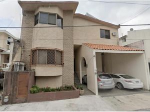 Casa en Venta en Las Torres Monterrey