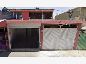 Casa en Venta en Vergel de Guadalupe Nezahualcóyotl