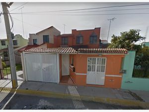 Casa en Venta en Los Prismas Pachuca de Soto