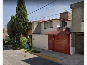 Casa en Venta en Unidad Victoria Toluca