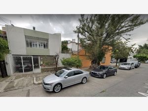 Casa en Venta en Ladron de Guevara Guadalajara