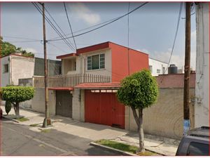 Casa en Venta en Claveria Azcapotzalco