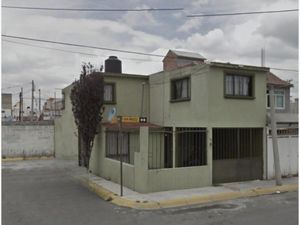 Casa en Venta en Villas Santín Toluca