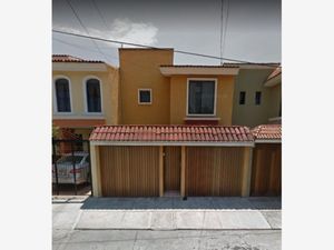 Casa en Venta en Monumental Guadalajara