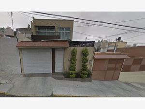 Casa en Venta en Parque Residencial Coacalco 1a Sección Coacalco de Berriozábal