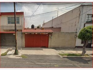 Casa en Venta en Claveria Azcapotzalco