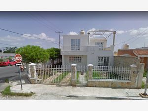 Casa en Venta en Villa Magna Mérida