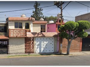 Casa en Venta en Bosques de Aragon Nezahualcóyotl