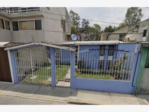 Casa en Venta en Villa de las Flores 1a Sección (Unidad Coacalco) Coacalco de Berriozábal