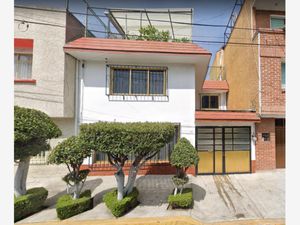 Casa en Venta en Constitucion de 1917 Iztapalapa