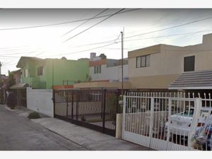 Casa en Venta en Jardines Alcalde Guadalajara