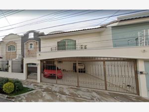 Casa en Venta en Bosques de La Victoria Guadalajara