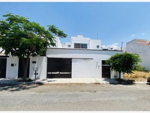 Casa en Venta en Colinas del Cimatario Querétaro