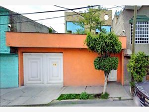 Casa en Venta en Jardines del Tepeyac Ecatepec de Morelos