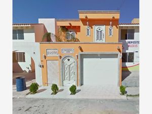 Casa en Venta en Villas de San Miguel Nuevo Laredo