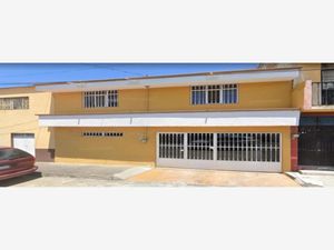 Casa en Venta en Jacarandas Morelia