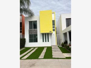 Casa en Venta en Residencial Benevento León