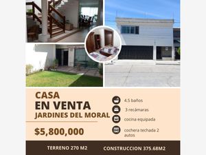 Casa en Venta en Jardines del Moral León