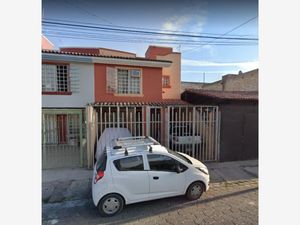 Casa en Venta en Jardines Del Auditorio Zapopan