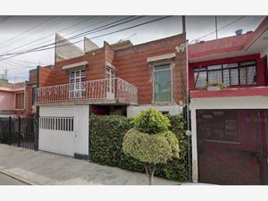 Casa en Venta en Constitucion de 1917 Iztapalapa