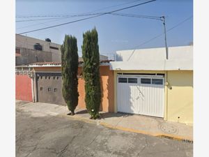 Casa en Venta en Villa de las Flores 1a Sección (Unidad Coacalco) Coacalco de Berriozábal