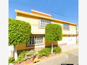 Casa en Venta en Viveros de Xalostoc Ecatepec de Morelos