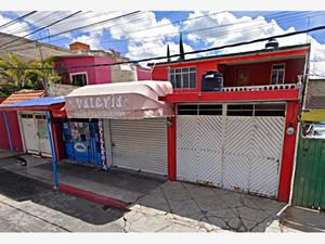 Casa en Venta en Vergel de Guadalupe Nezahualcóyotl