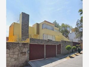 Casa en Venta en Lomas de la Cañada Naucalpan de Juárez