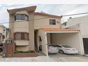 Casa en Venta en Las Torres Monterrey