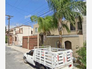 Casa en Venta en Jardines de Casa Blanca San Nicolás de los Garza