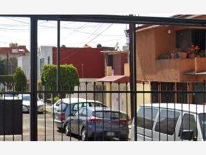 Casa en Venta en Valle de Aragón 3ra Sección Oriente Ecatepec de Morelos