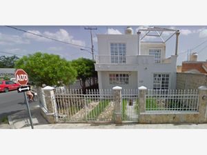 Casa en Venta en Villa Magna Mérida