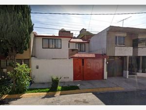 Casa en Venta en Unidad Victoria Toluca