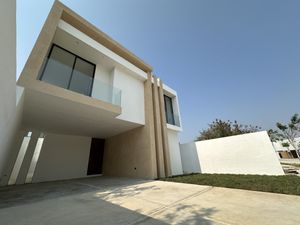 Casa en venta en Privada Aire Puro Mérida.