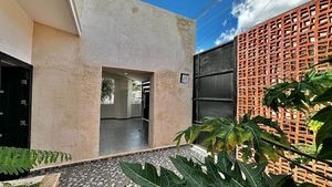 Casa en venta en Montealban, Mérida, Yucatán, a 450 m de Urban Center