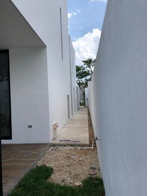 Casa en venta en Temozon Norte Merida, Yucatan