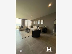 Casa en Venta en Country Club Gran Jardín León