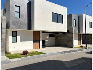 Casa en Venta en San Gaspar Tlahuelilpan Metepec