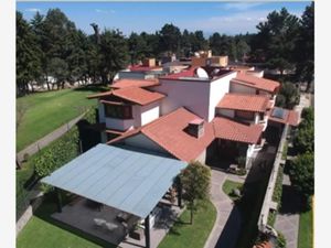 Casa en Venta en San Carlos Metepec