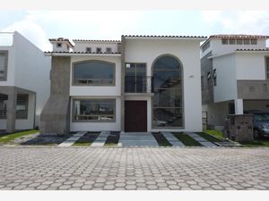 Casa en Venta en San Miguel Totocuitlapilco Metepec