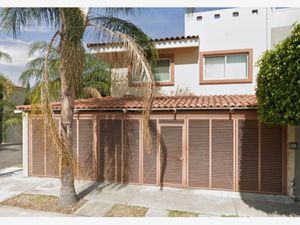 Casa en Venta en Real de Valdepeñas Zapopan