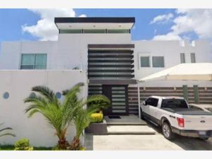 Casa en Venta en Cumbres del Lago Querétaro