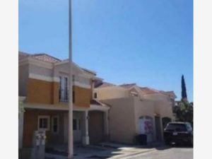 Casa en Venta en Real del Sol Juárez