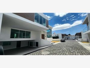 Casa en Venta en Coaxustenco Metepec