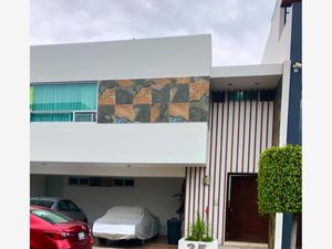 Casa en Venta en Bosques de Zavaleta Puebla