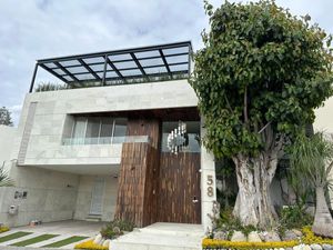 Casa en Renta en Lomas de Angelópolis II San Andrés Cholula